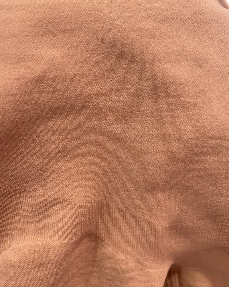 Pantalones cortos sin costuras de forma fuerte
