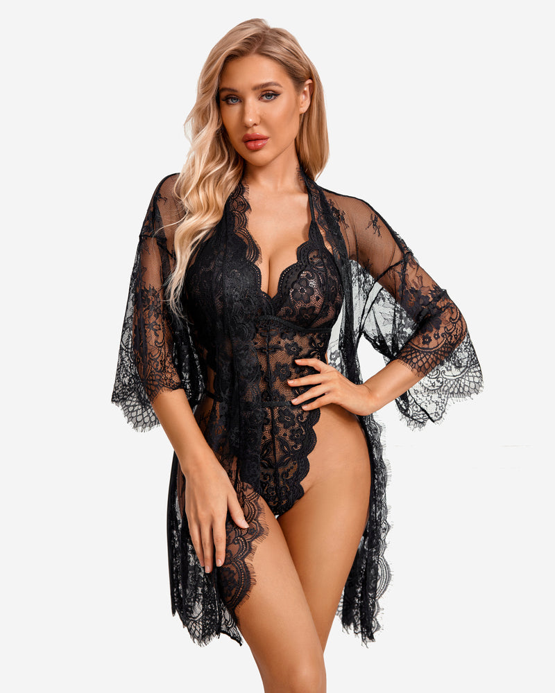 Conjunto de 2 piezas: Bata de encaje con teddy