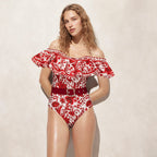 Bañador de una pieza con estampado de silueta de flor roja con volantes y falda