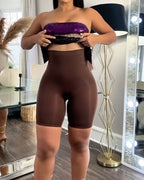 Pantalones cortos sin costuras de forma fuerte